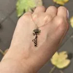 گردنبند لیزری مدل گل - تصویر 2
